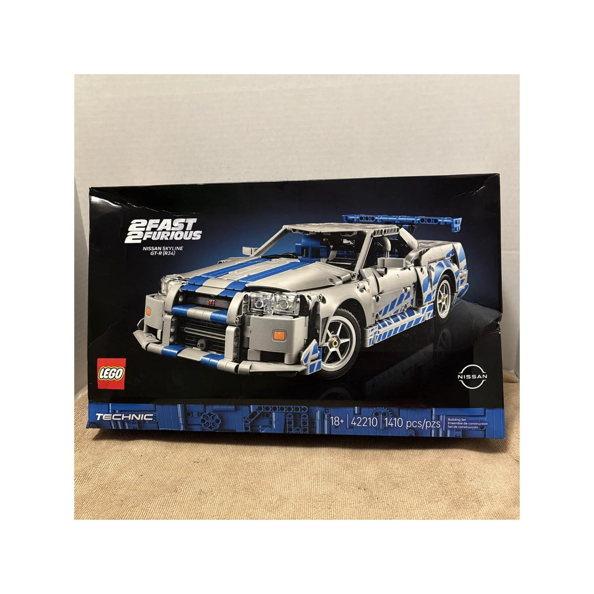 Boîte réelle LEGO Technic 42210